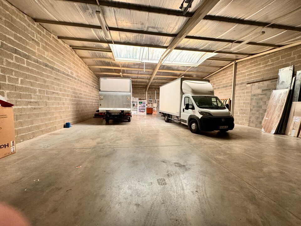 AMBOISE CHARGE SITE D'ACTIVITES LA BOITARDIERE - A LOUER LOCAL D'ACTIVITES DE 310 M²