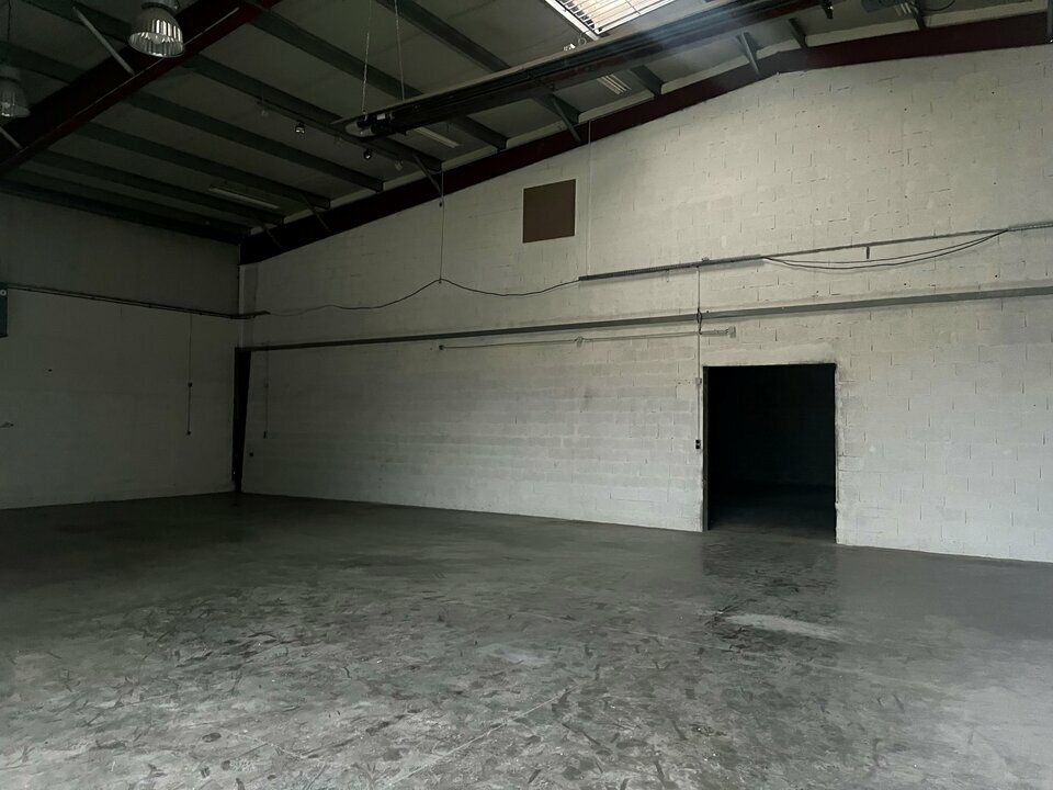 Bureaux en RdC et R+1 avec terrasse