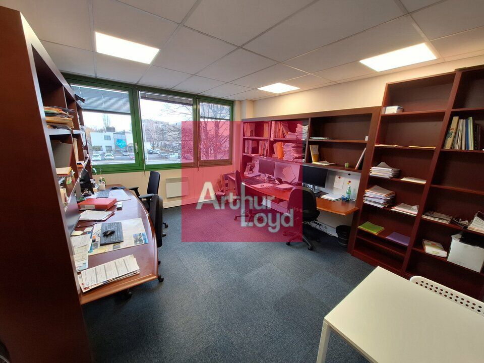 Location bureaux 63 m² non divisibles