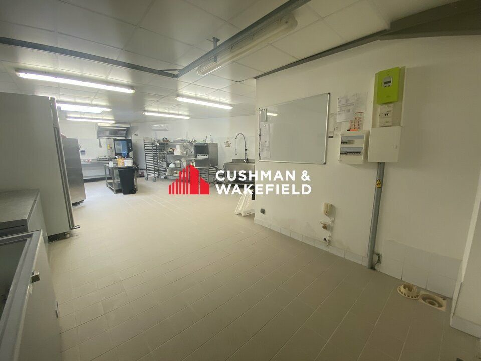 Location activité/entrepôt - 78 m²