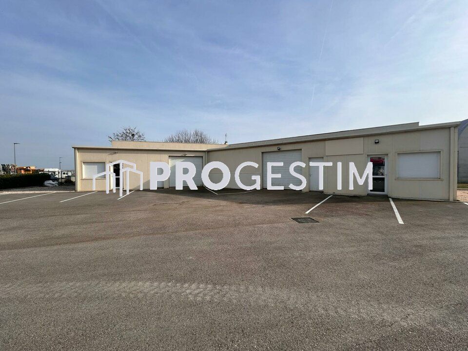 Location local d''activites 153 m² non divisibles