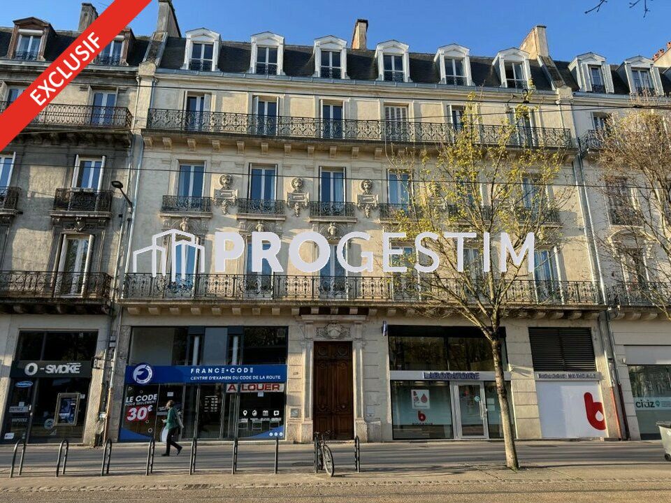 Location local commercial 92.65 m² non divisibles