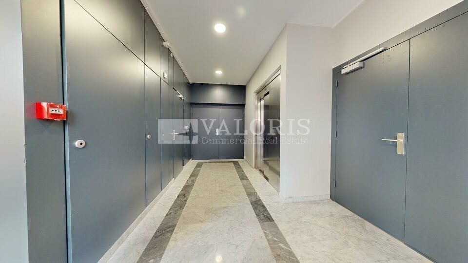 VALORIS REAL ESTATE vous présente, au sein du Parc Européen d'Ecully, des bureaux à la vente divisibles à partir de 179 m².