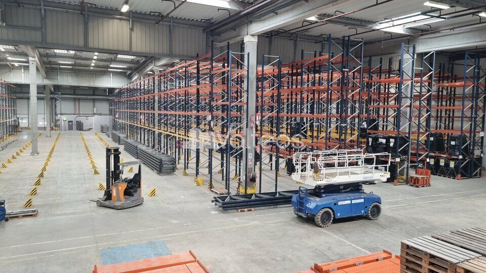 Location local d''activites 6018 m² non divisibles