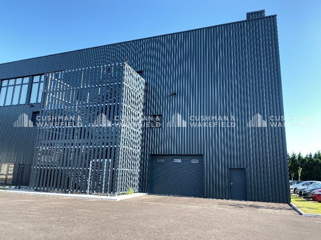 Location activités 1250 m² divisibles à partir de 0 m²