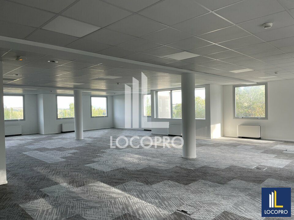 A VENDRE - IMMEUBLE TERTIAIRE- 2104 M² - SOPHIA ANTIPOLIS