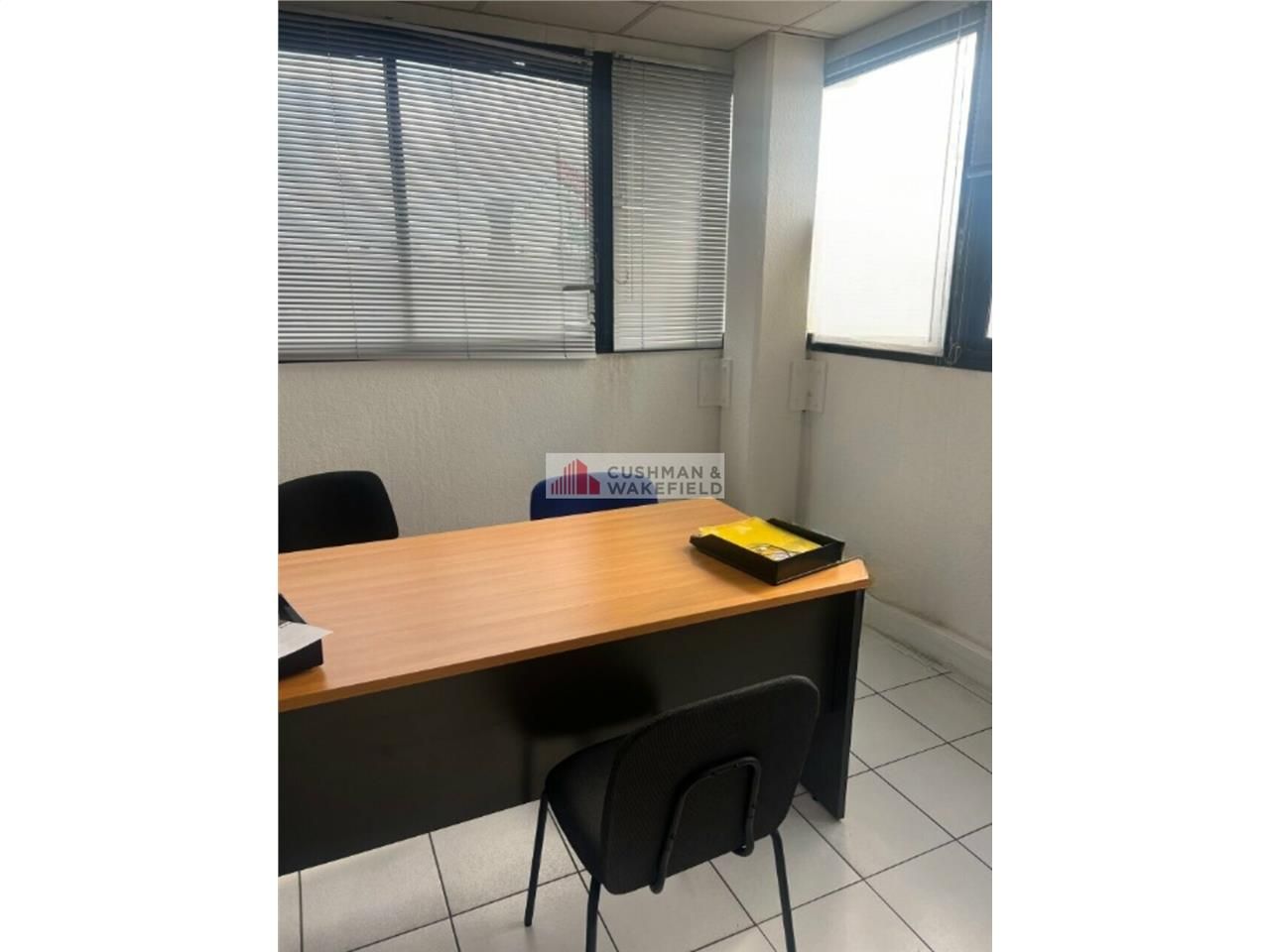 NIMES - BUREAUX A LOUER