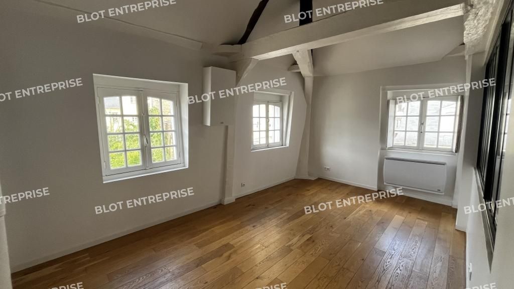 Location bureaux 65 m² non divisibles