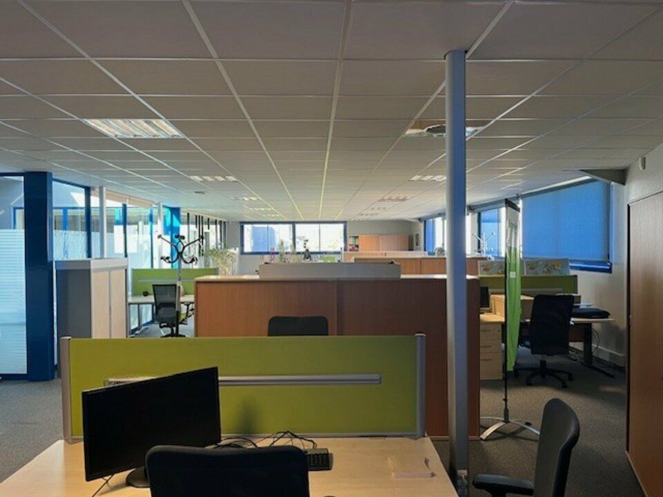 Location bureaux 1250 m² non divisibles