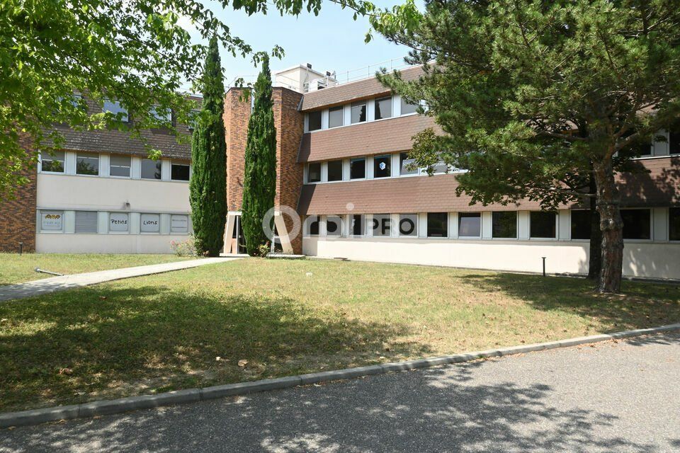A LOUER - BUREAUX DE 850 m2 - BRON