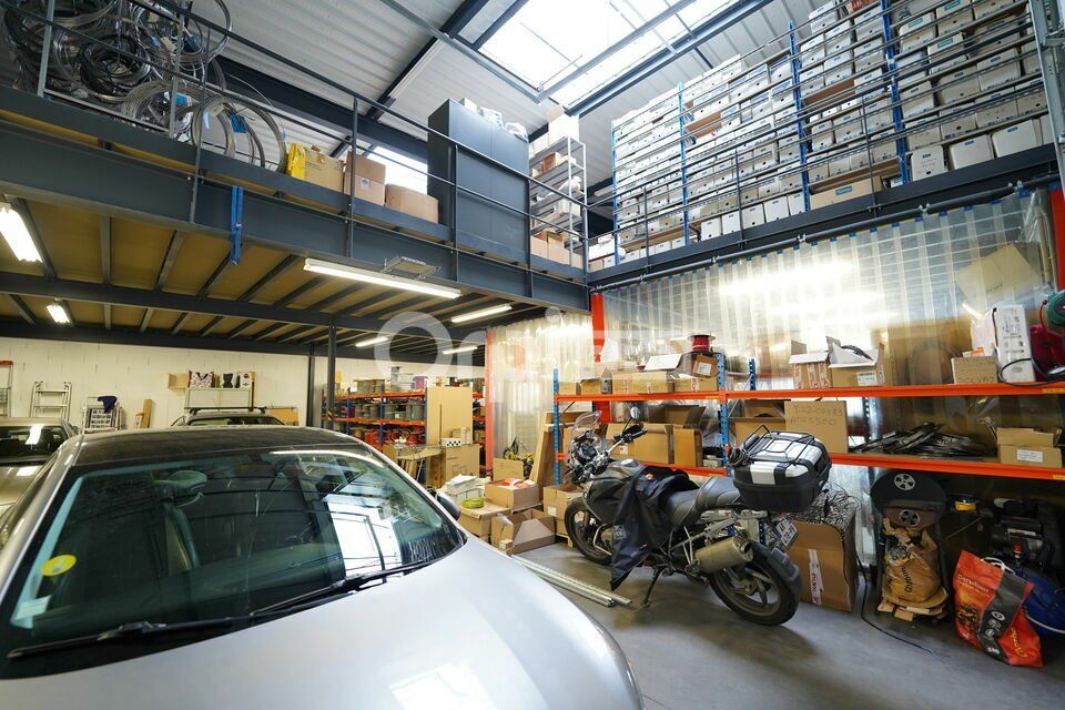 Location local d''activites 615 m² non divisibles