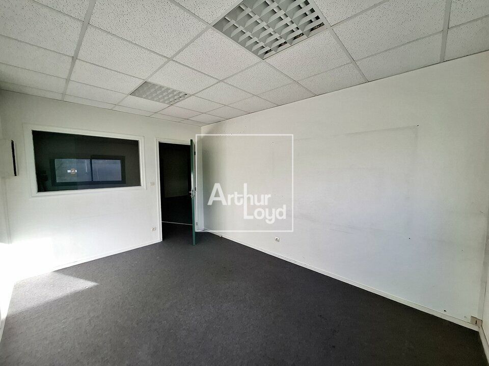 Bureaux à louer dans un immeuble indépendant