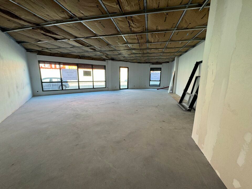 Location local commercial 110 m² non divisibles