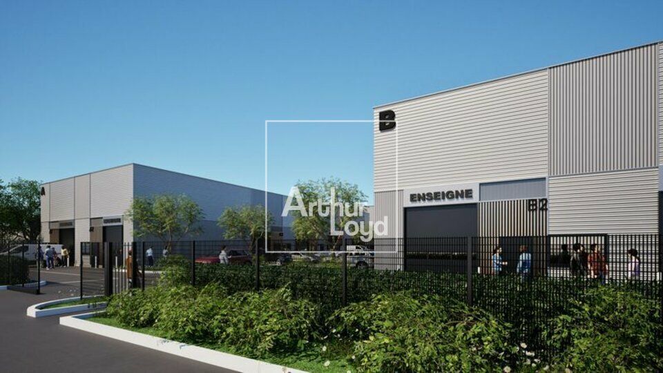 Location local d''activites 4639 m² divisibles à partir de 90 m²