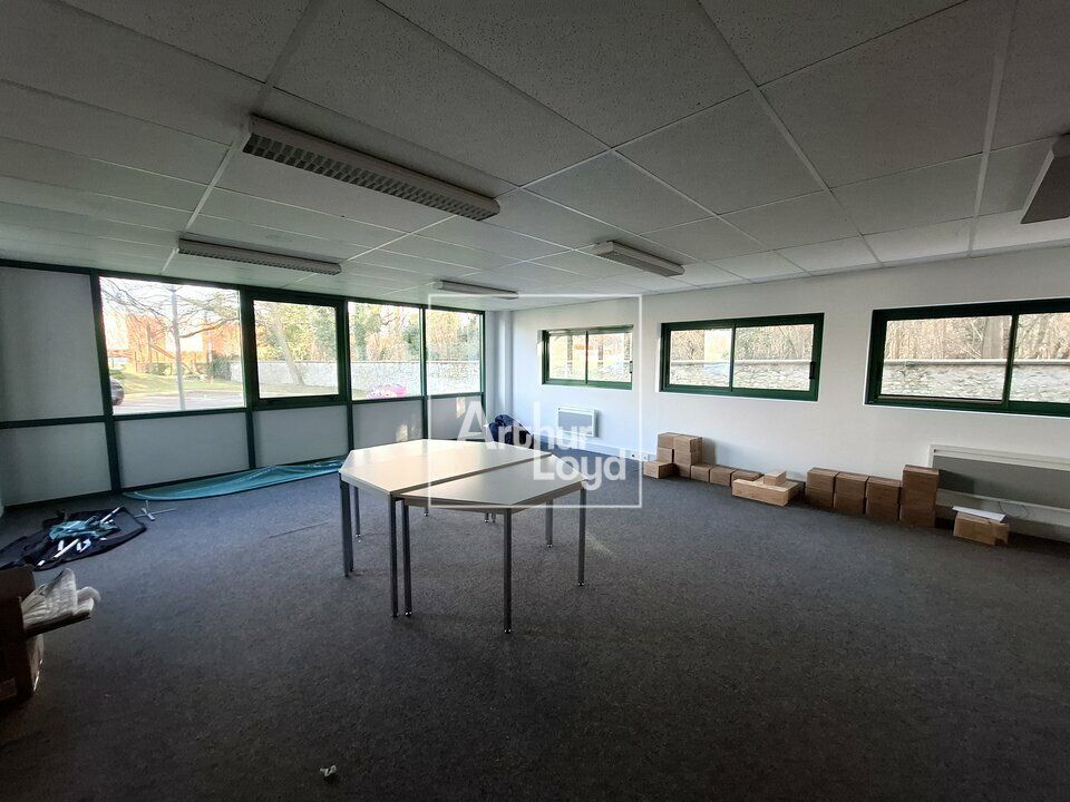 Location bureaux 112 m² non divisibles