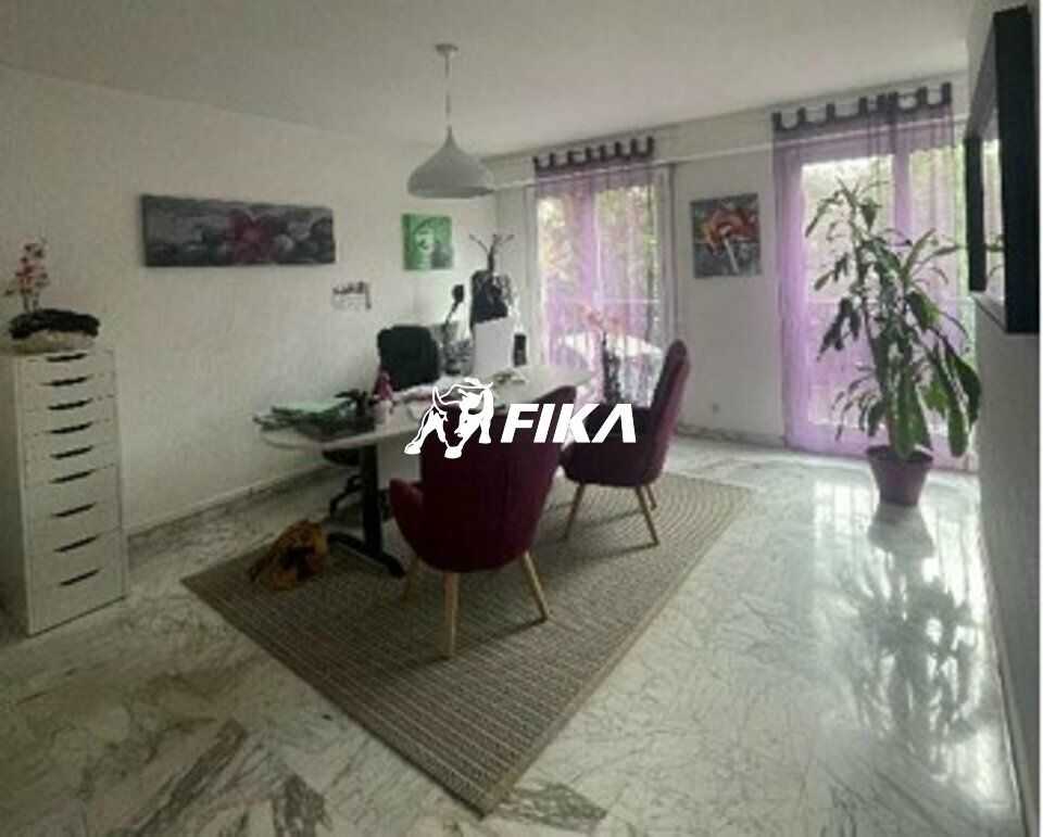 avec A LOUER BUREAUX 109 m² - (31000) TOULOUSE 