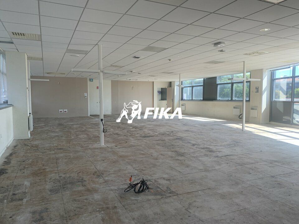 A LOUER BUREAUX -700 m² - (31300) Toulouse 