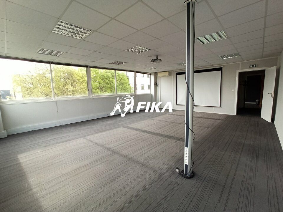 A LOUER BUREAUX 76 m² - (31100) Toulouse Basso Cambo 