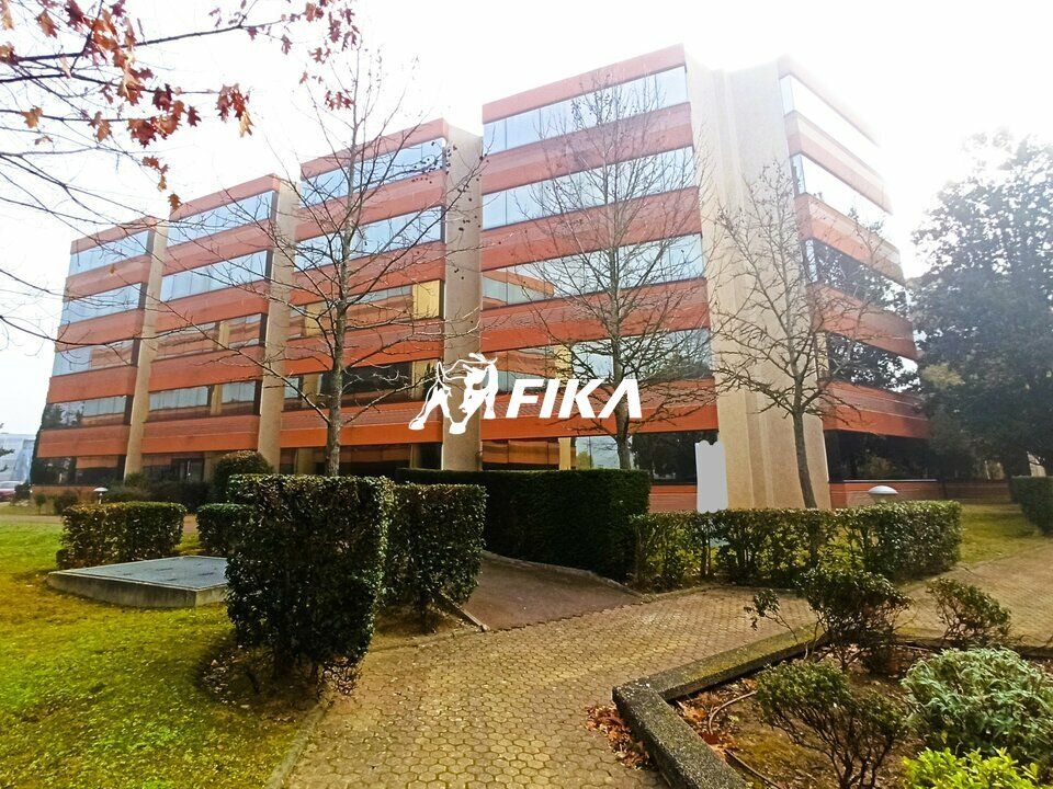 A LOUER BUREAU 657 m² - (31700) BLAGNAC Aéroport