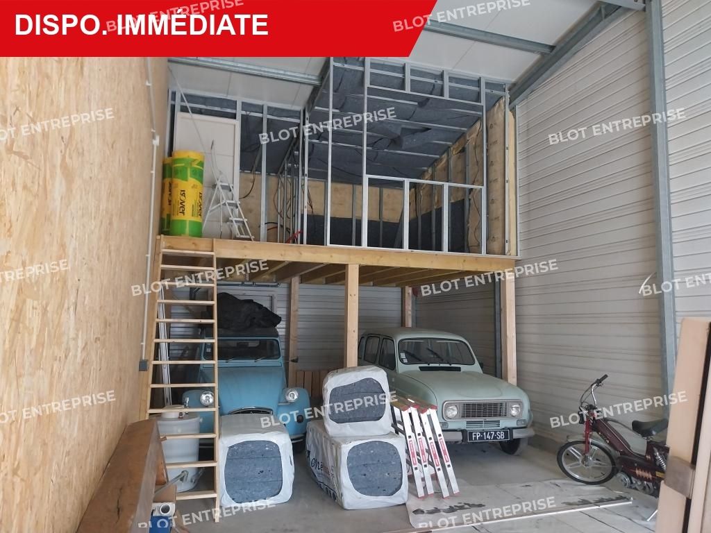 Location entrepôts 80 m² non divisibles