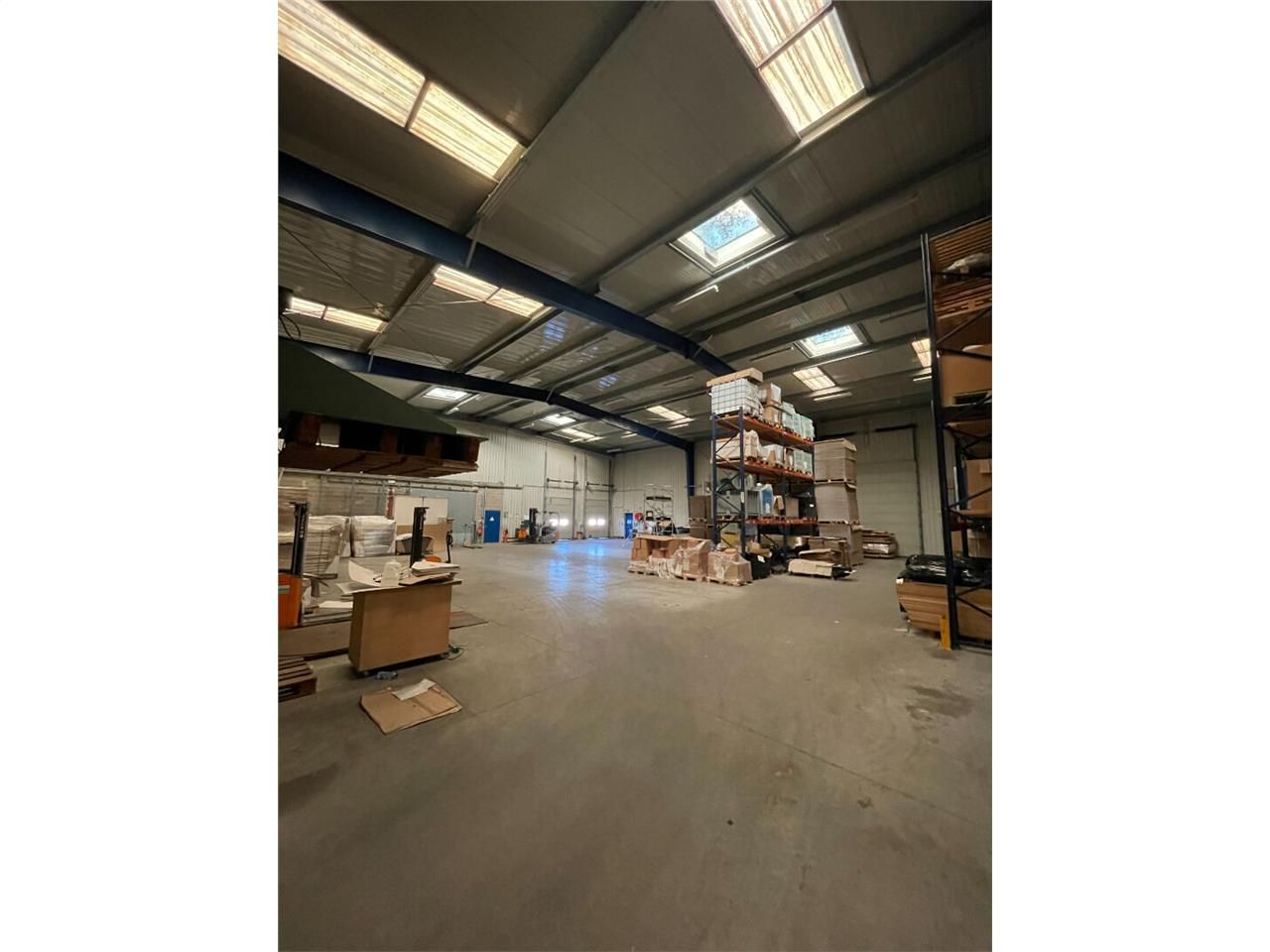 local d'activité 2 000 m² saint junien - a vendre