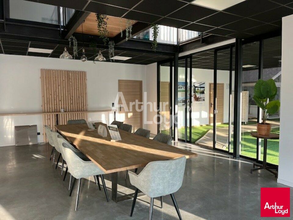 Location local d''activites 560 m² non divisibles