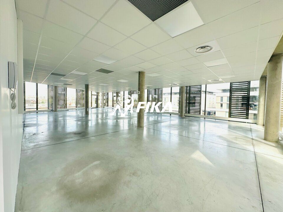 BUREAUX A LOUER - MERIGNAC (33700) - PROCHE TRAM