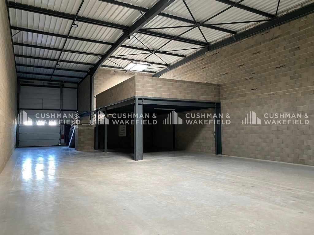 Location activités 392 m² non divisibles
