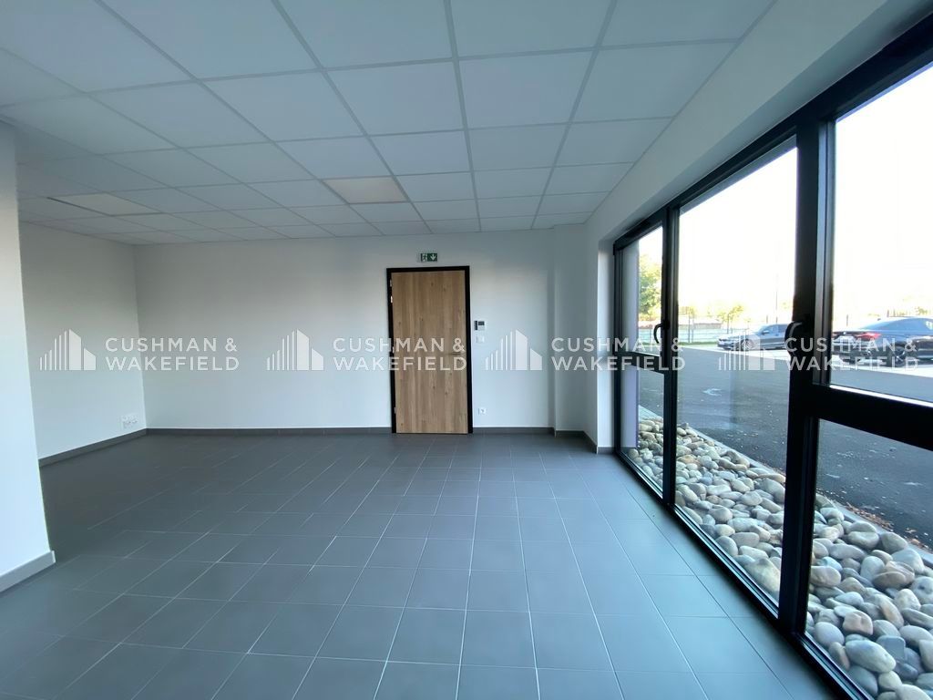 Location activités 392 m² non divisibles