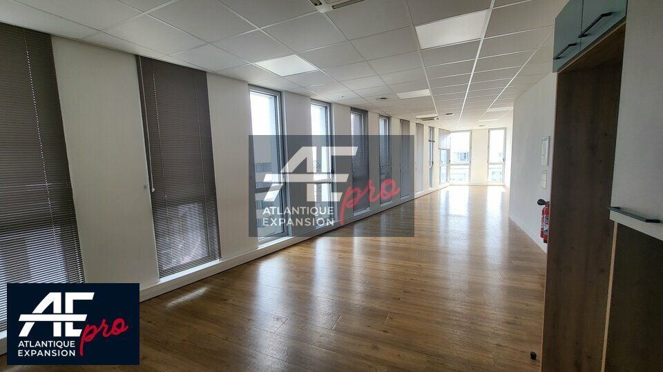 Location bureaux 408 m² non divisibles