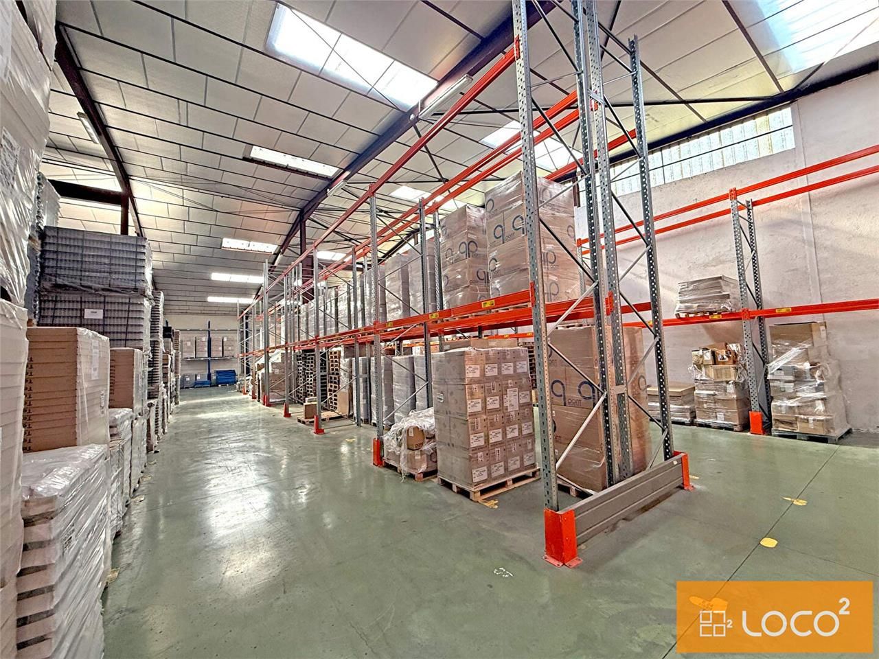 Location local 1550.00 m² à SAINT ALBAN