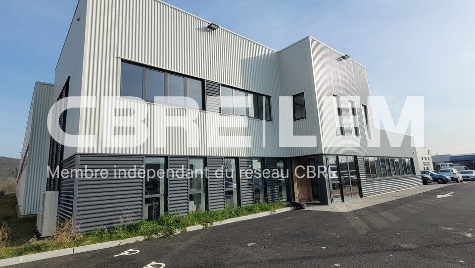 Location local d''activites 3534 m² non divisibles