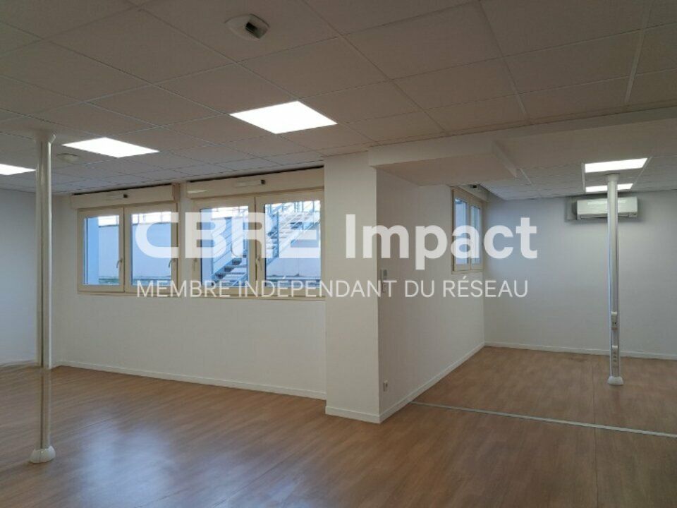 A VENDRE BUREAUX 60 M² QUARTIER REPUBLIQUE