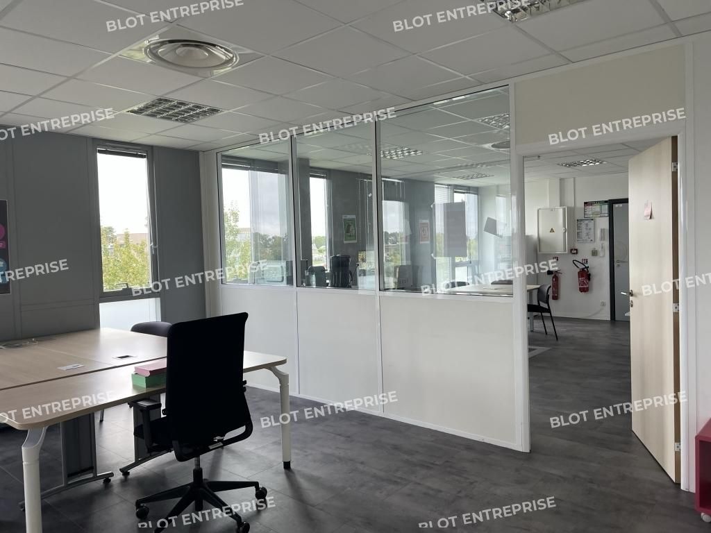 Location bureaux 430 m² non divisibles