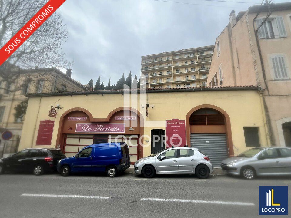 A VENDRE - MURS LIBRES - 245 M2 + TERRAIN - GRASSE