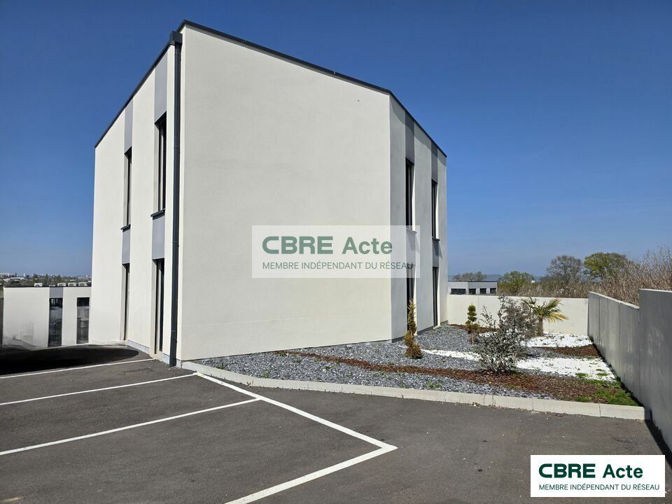 Bureaux neufs au sud de Nancy