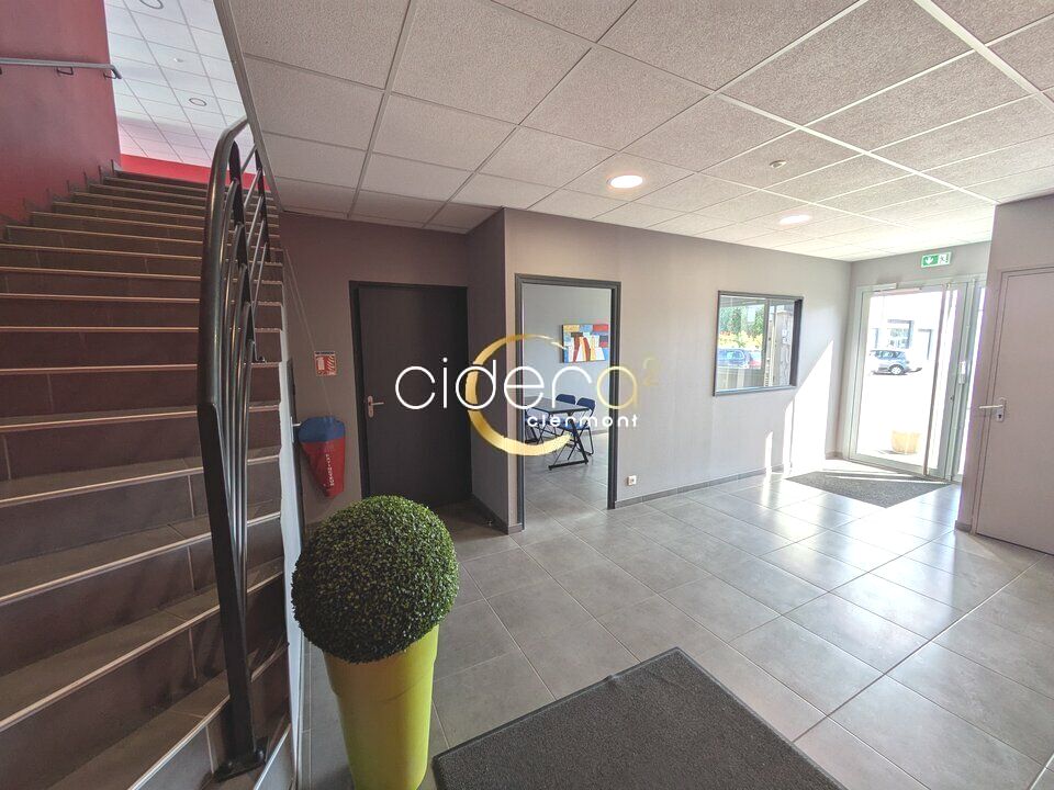 Location bureaux 137 m² non divisibles