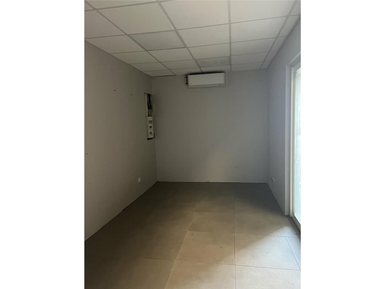 LOCATION ENTREPOT 220M2 CASTANET TOLOSAN