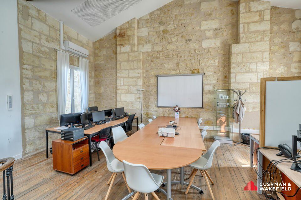 À VENDRE – IMMEUBLE DE BUREAUX – BORDEAUX GARE