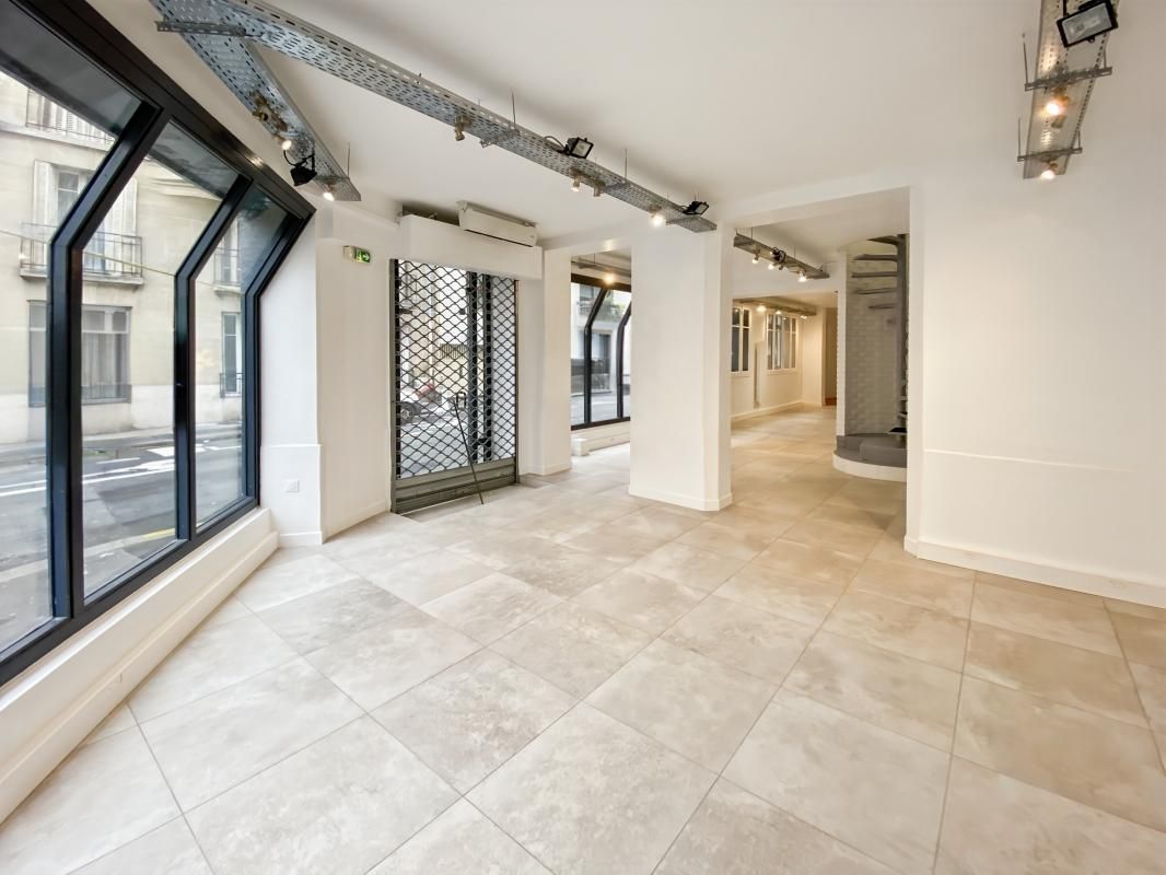 Location bureaux 313 m² non divisibles