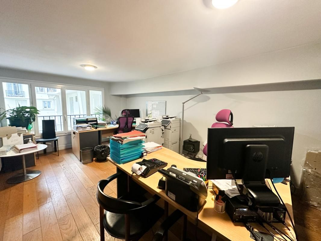 Location bureaux 33 m² non divisibles
