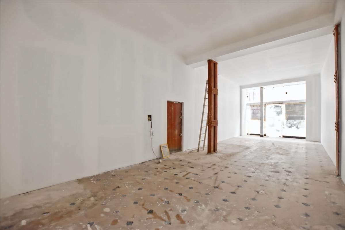 Location local commercial 105 m² non divisibles