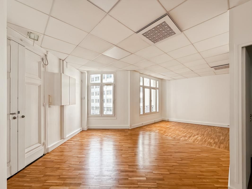 Location bureaux 163 m² non divisibles