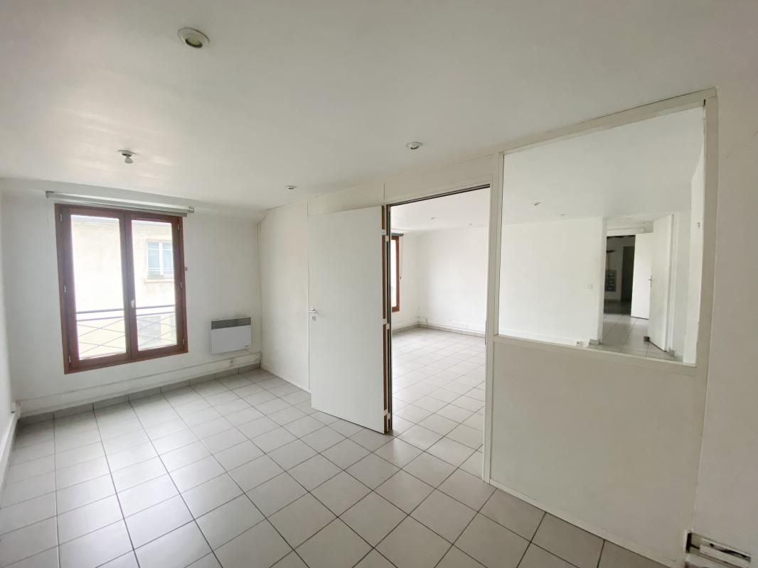 Location bureaux 61 m² non divisibles