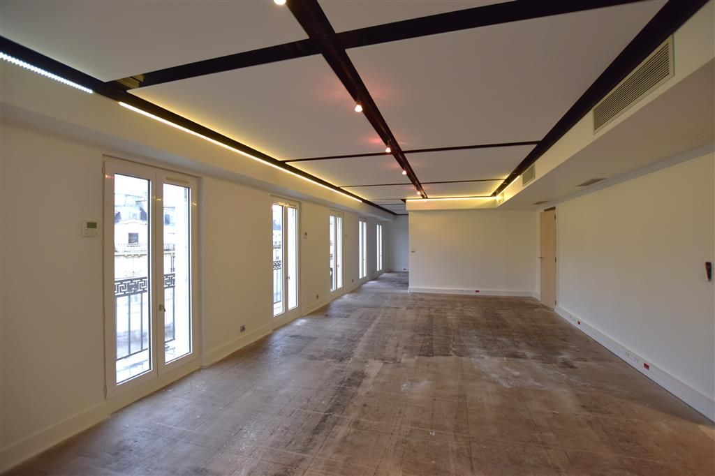 Location bureaux 372 m² non divisibles