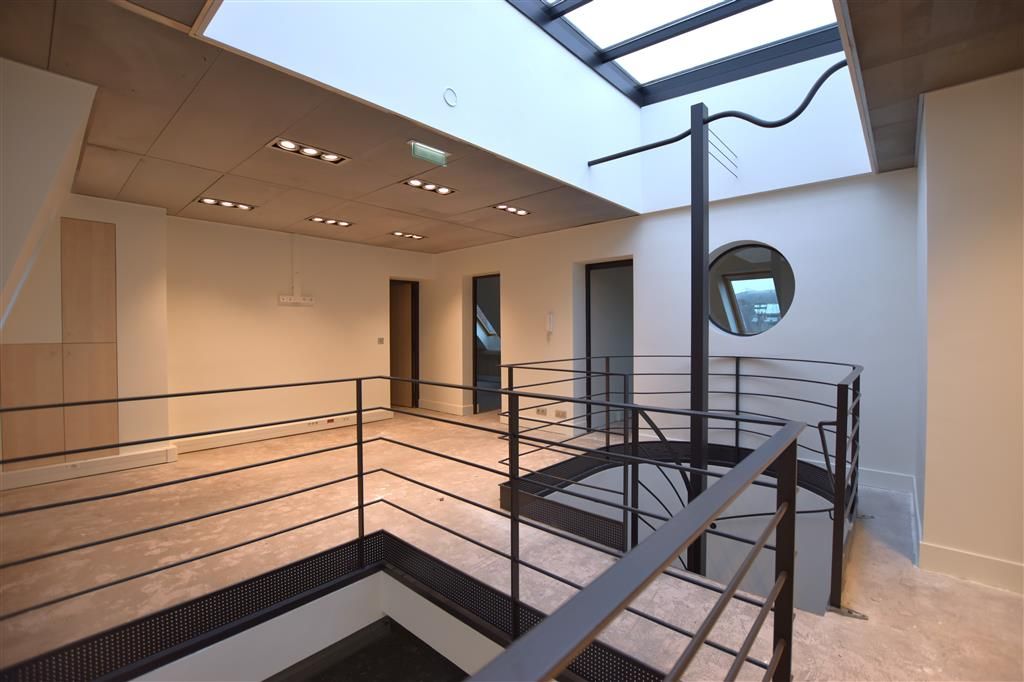 Location bureaux 372 m² non divisibles