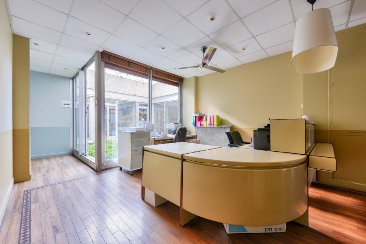 Vente bureaux 400 m² non divisibles
