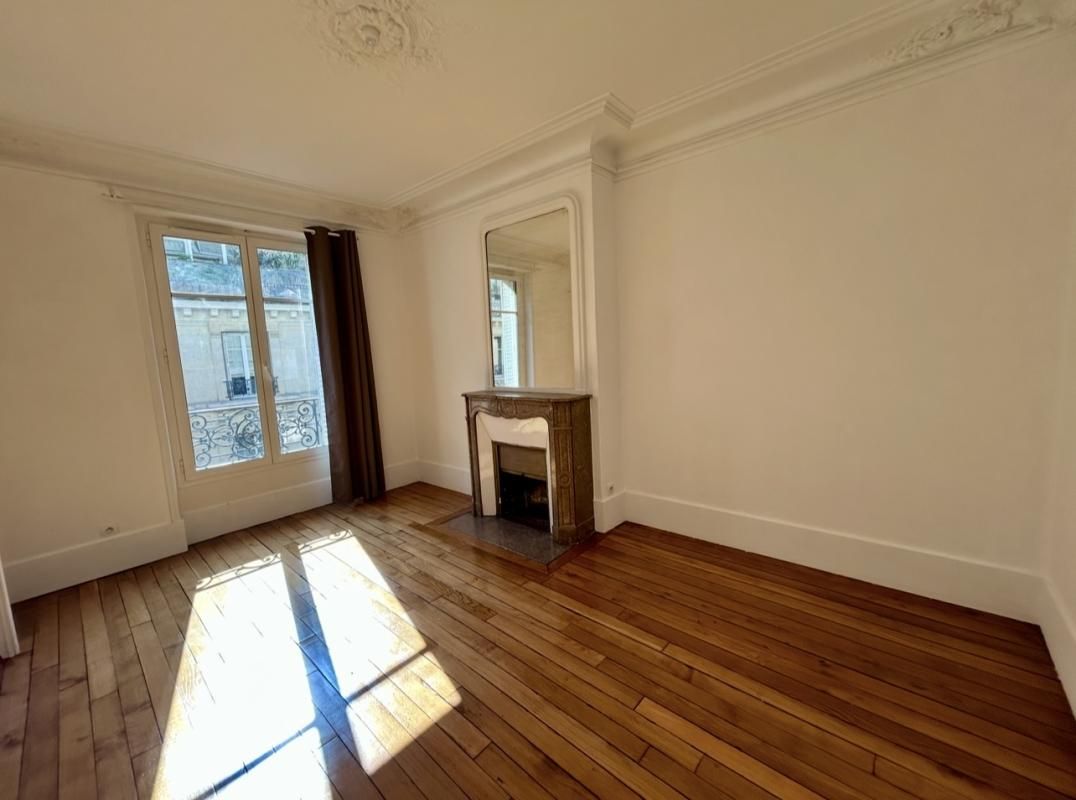 Location bureaux 78 m² non divisibles