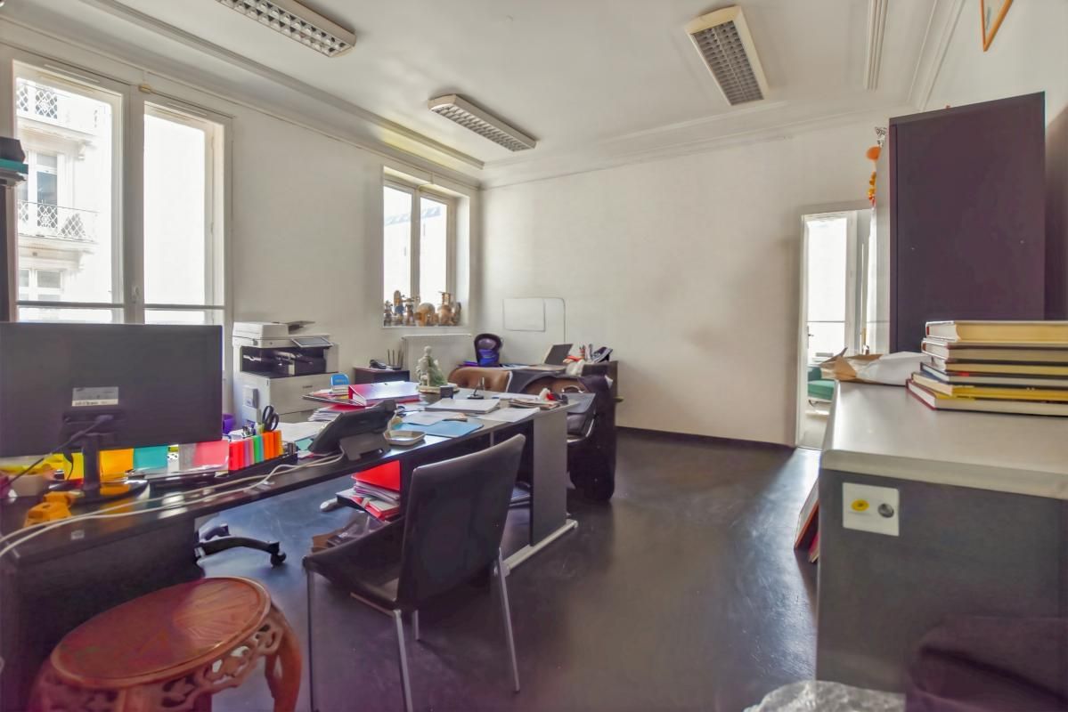 Location bureaux 185 m² non divisibles