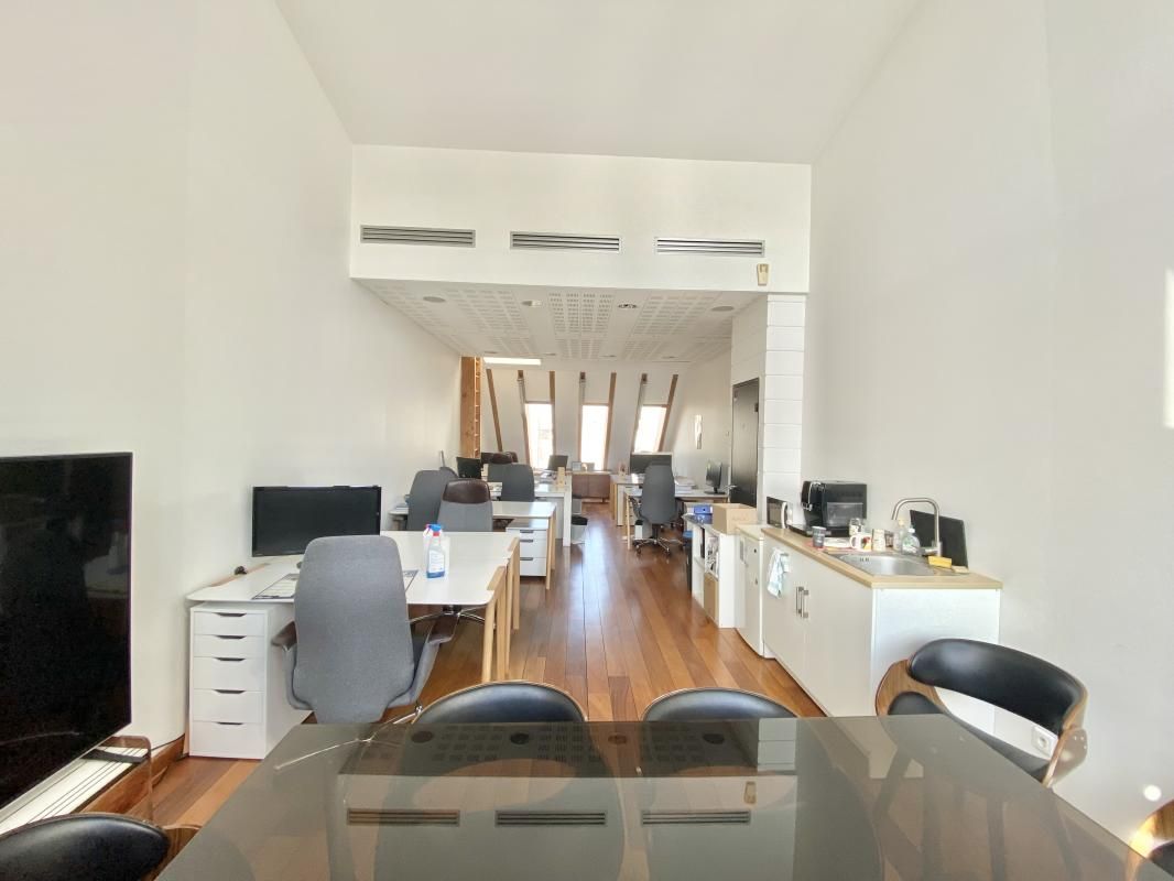 Location bureaux 61 m² non divisibles